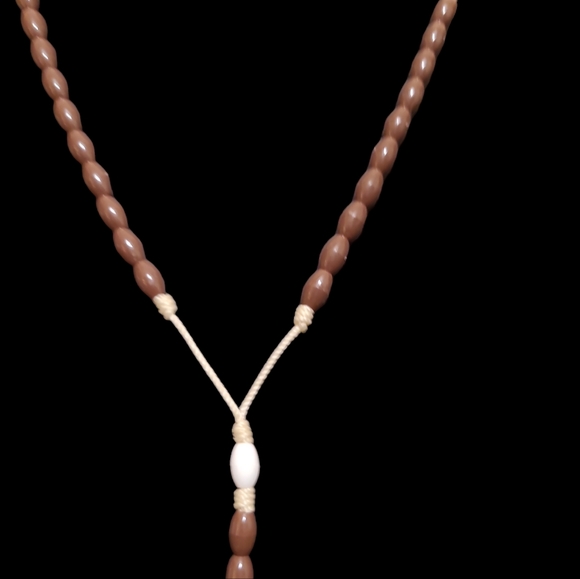 20" Vintage Brown and White Beaded Rosary L10 - Picture 3 of 3